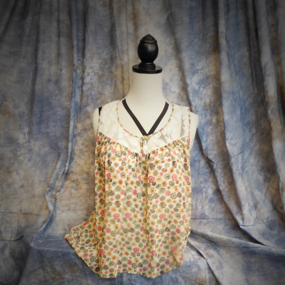 Bobeau Happy Daisies Floral flowy tank 1X